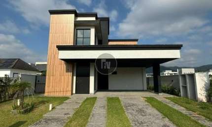 Casa em condomínio fechado com 4 quartos à venda na Rua José Rebelo da Cunha, 610, Centro, Camboriú por R$ 2.800.000