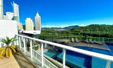 Apartamento com 4 quartos para alugar na Rua 3900, 155, Barra Sul, Balneário Camboriú por R$ 13.300