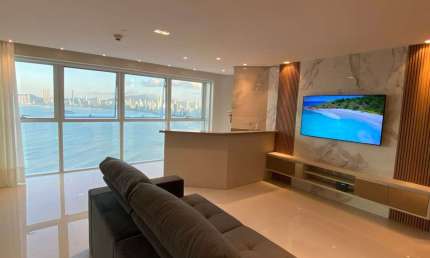 Apartamento com 3 quartos para alugar na Rua Julieta Lins, 32, Centro, Balneário Camboriú por R$ 19.900