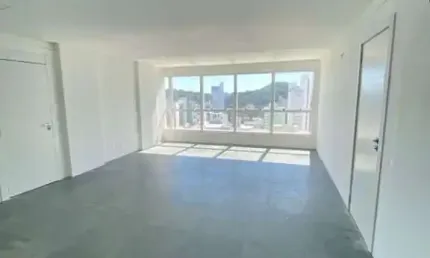 Sala comercial com 1 sala para alugar na Rua Arthur Max Dôose, 183, Pioneiros, Balneário Camboriú por R$ 3.600