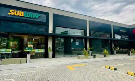 Barracão / Galpão / Depósito para alugar na 4° Avenida, 53, Centro, Balneário Camboriú por R$ 9.000