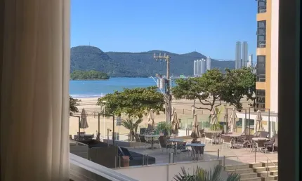 Apartamento com 3 quartos para alugar na Avenida Atlântica, 1200, Centro, Balneário Camboriú por R$ 4.300