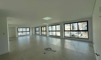 Cobertura com 3 quartos à venda na Rua 1141, 298, Centro, Balneário Camboriú por R$ 4.600.000