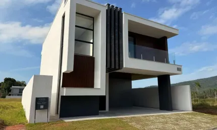 Casa em condomínio fechado com 3 quartos à venda na Avenida Governador Celso Ramos, 18, Jardim Dourado, Porto Belo por R$ 6.100.000