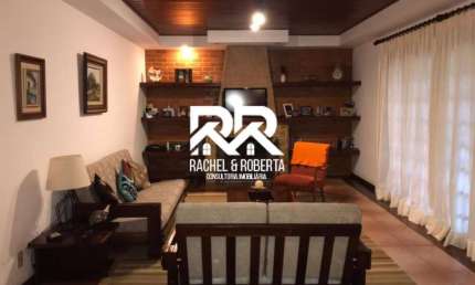 Excelente Casa em Condomínio com Infra e Transporte na Porta