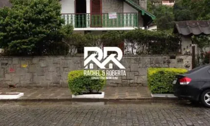 Casa no Alto Excelente Para residência e Ponto Comercial