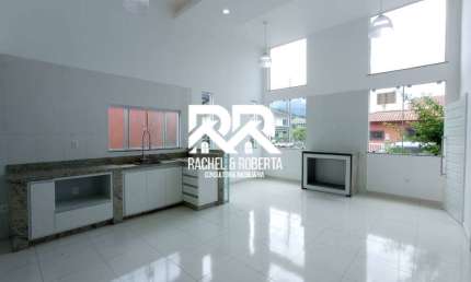 Linda casa em condomínio com 4 quartos em Vargem Grande