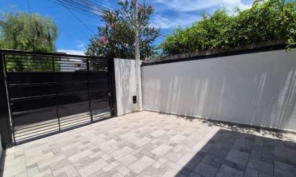 Casa com 2 quartos à venda no Residencial Estoril, Taubaté 