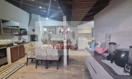 Casa para Venda em Pontal do Paraná, Praia de Leste, 2 dormitórios, 2 suítes, 1 banheiro, 2 vagas