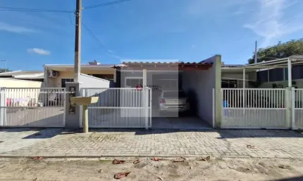 Casa para Venda em Pontal do Paraná, Grajaú, 2 dormitórios, 1 suíte, 1 banheiro, 2 vagas