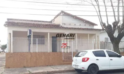 Casa com 4 quartos à venda, 140 m² por R$ 639.000 - Centro - Indaiatuba/SP