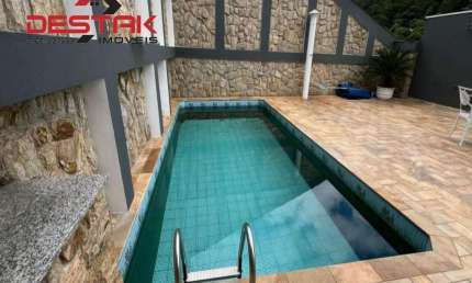 Casa Com Piscina A Venda No Jardim Europa Em Campo Limpo Paulista.