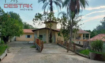 Casa A Venda No Caxambu, Imovel Em Amplo Terreno Com Fins Comerciais Ou Residenciais.