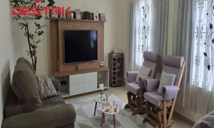 Casa com piscina e area gourmet a venda na vila josefina em jundiai/sp.