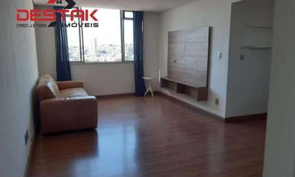 Apartamento Semimobiliado A Venda No Edificio Acropole Em Jundiai/sp.