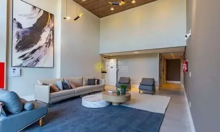 Apartamento semi mobiliado no Costa e Silva, andar alto!