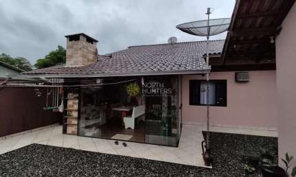 Casa Averbada no bairro João Costa com área construída de 157m²