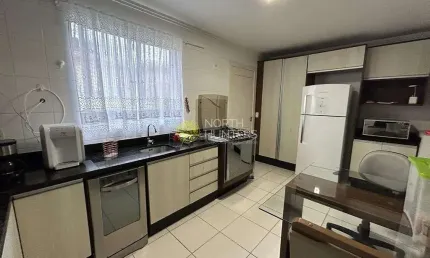 Casa com 3 quartos à venda na Rua Itajubá, Bom Retiro, Joinville