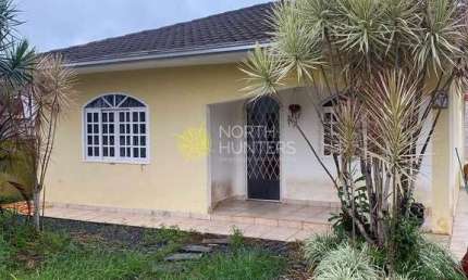 Oportunidade para investidores: Casa com terreno de esquina de 17x23,97
