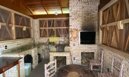 Casa com 3 dormitórios à venda, 260 m² - Vila Nova - Joinville/SC