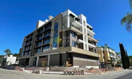 Apartamento duplex à Venda em Jurerê, Florianópolis