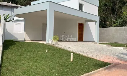 Casa à venda em Cachoeira do Bom Jesus dentro do melhor condomínio da Cachoeira do bom Jesus