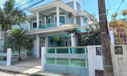 Casa com 3 dormitórios, piscina à 300 metros da praia à venda, 180 m²  - Ingleses - Florianópolis/S