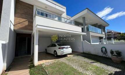 Casa à venda 4 Quartos, 3 Suites, 2 Vagas, 225M², Jurere Leste, Florianópolis - SC