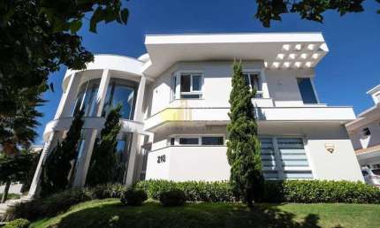 Casa luxuosa à venda em Jurerê Internacional, Florianópolis