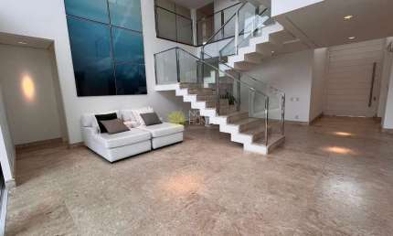 Belíssima mansão luxuosa com 5 suítes e vista para o mar em Jurerê Internacional