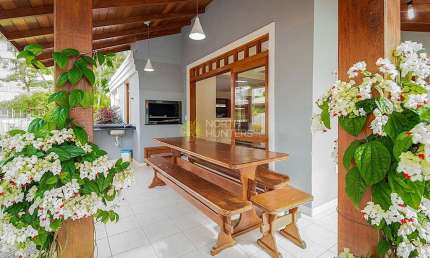 Casa com 4 dormitórios para aluguel de temporada, 280 m² de area, aluguel/dia - Jurerê Internaciona