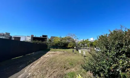 Terreno à venda, 450 m² por R$ 2.500.000,00 - Jurerê - Florianópolis/SC