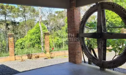 Chácara em Campo Alegre, com 30 mil metros quadrados e 260m² de  área construída