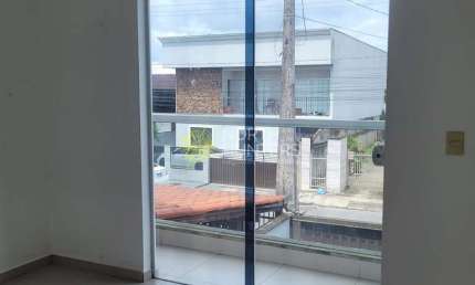 Casa com 2 quartos à venda na Rua São Vicente, Boa Vista, Joinville