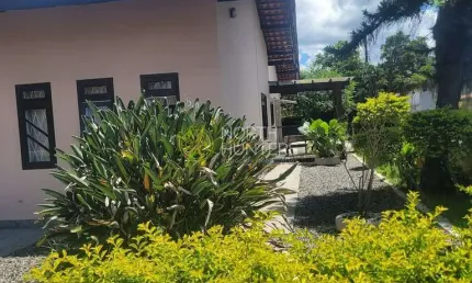 Casa à venda, Itaum com 4 dormitórios sendo uma suíte.  Joinville, SC