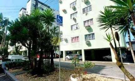 Apartamento à venda com três dormitórios e elevador no Boa Vista, Joinville, SC