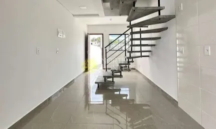 Casa com 2 quartos à venda na Rua Robinson Luís De França, Vila Nova, Joinville