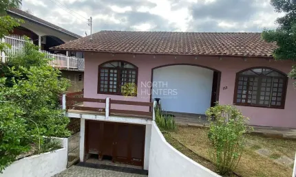 Casa com 3 quartos à venda na Rua Érico Herhaus, Iririú, Joinville