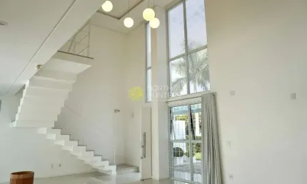 Casa com Piscina e 5 Dormitórios à Venda em Jurerê Internacional – Florianópolis