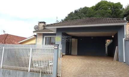 Casa para locação anual, próximo a Santa Felicidade, R$ 2800,00 mes.