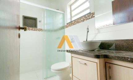 Sobrado à venda no bairro Vila Hortência em Sorocaba, com 199m², 3 quartos e amplos cômodos