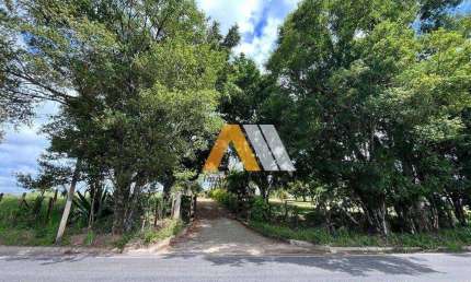 Sitio em Araçoiaba da Serra, 79.755m² em estrada asfaltada e vistas para o Morro de Ipamena