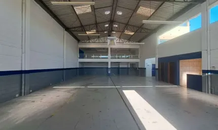 Barracão, 350 m² - venda por r$ 1.380.000,00 ou aluguel por r$ 8.950,00/mês - parque três meninos - sorocaba/sp