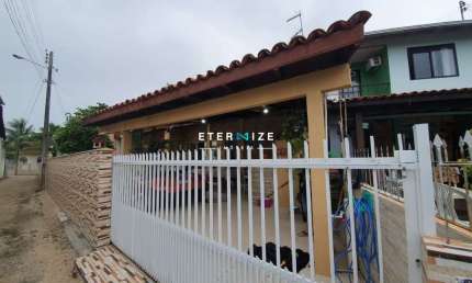 Casa parcialmente mobiliada - Costeira - Governador Celso Ramos
