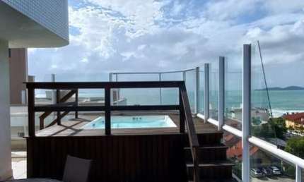 Apartamento Cobertura Duplex vista mar no Residencial Acropole em Bombinhas/Santa Catarina.