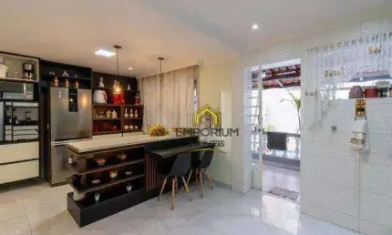 Sobrado com 3 dormitórios à venda, 315 m² por R$ 950.000 - Vila Galvão - Guarulhos/SP