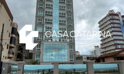 Apartamento com 3 quartos à venda no Gravata, Navegantes  por R$ 1.750.000