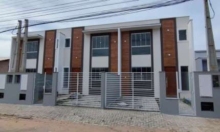 Casa com 3 quartos à venda no Meia Praia, Navegantes  por R$ 649.000