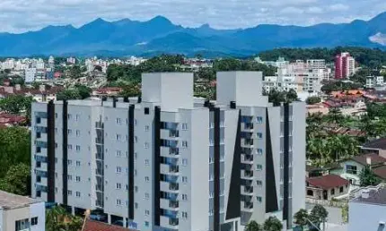 Apartamento com 2 quartos à venda no Saguaçu, Joinville  por R$ 390.000