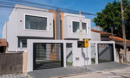 Casa com 2 quartos à venda na Praia de Armação do Itapocorói, Penha  por R$ 420.000
